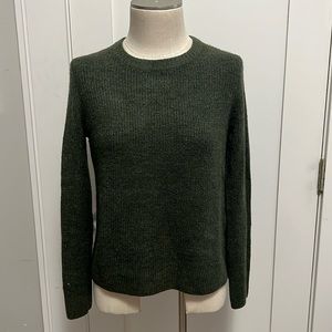Old Navy Green Sweater